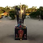Qui�n est� detr�s de la estatua del diablo de 11 metros en Brasil y cu�l es su prop�sito